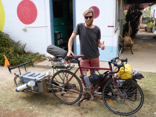 I met Den at Alice's Secret. He's cycling his way around Aus.