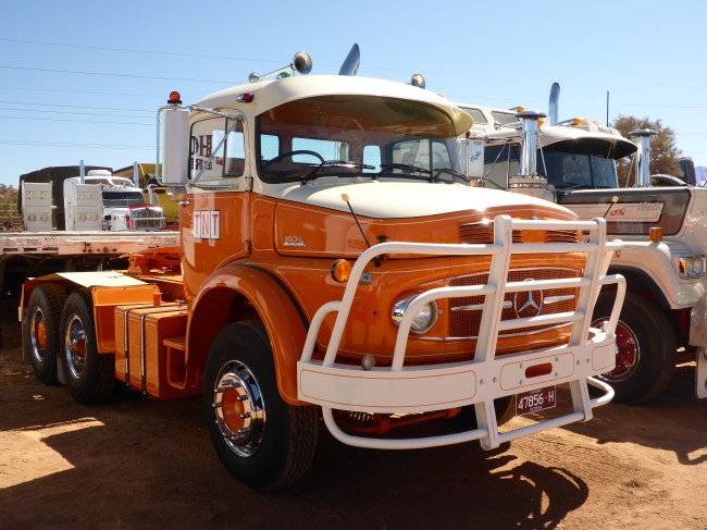 A very pretty 1960s Mercedes.