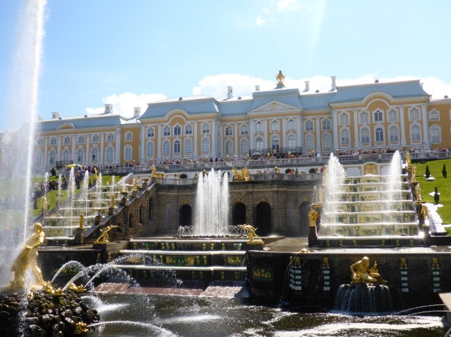 The Peterhof and the Grand Cascade.