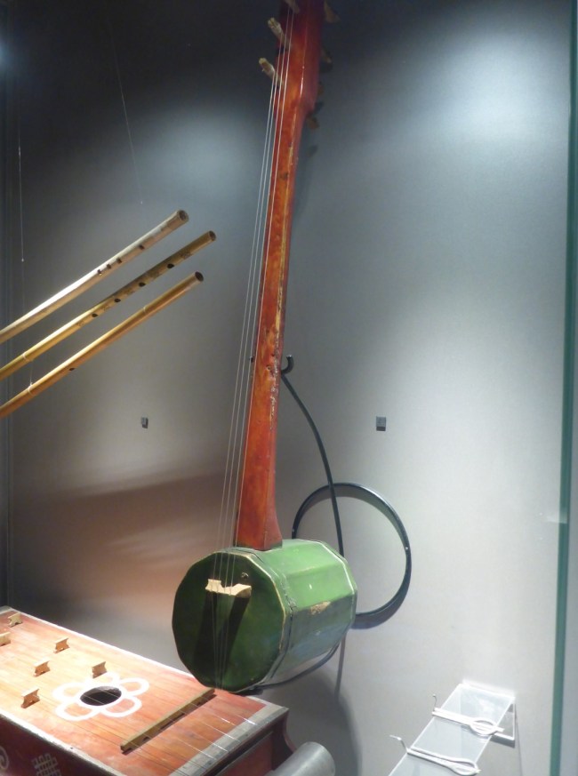 One of the instruments, definitely looking a bit folksy.