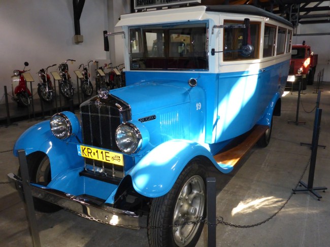 Chevrolet Motor Bus on wooden chassis. Lifespan of about three years.