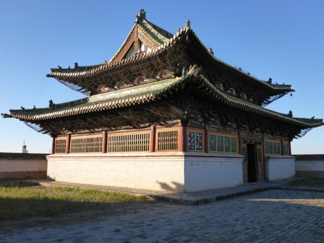 Lovely pagoda style roof.
