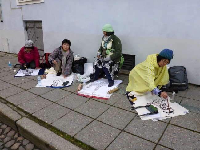 Some Japanese ladies drawing. What, no cameras?
