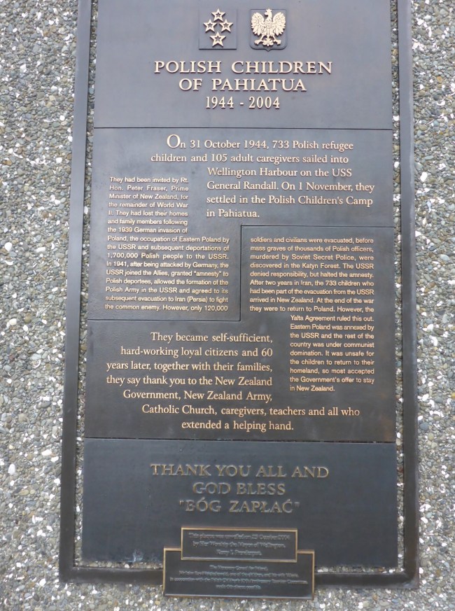 Plaque on behalf of the Polish children.