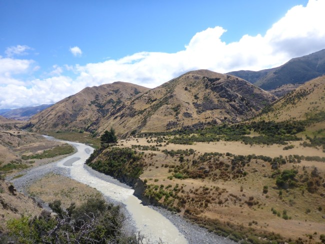 Dry countryside despite the river.
